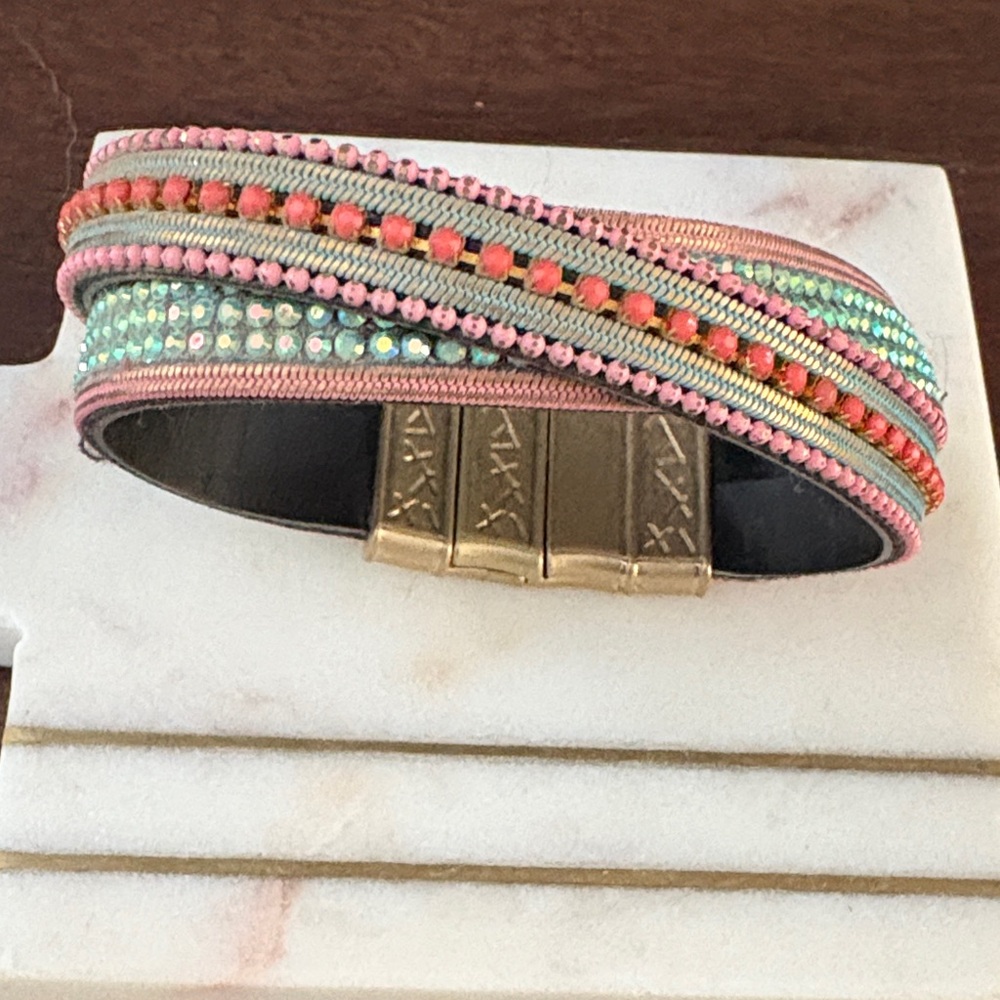 Multicolor Plunder Beaded Bracelet